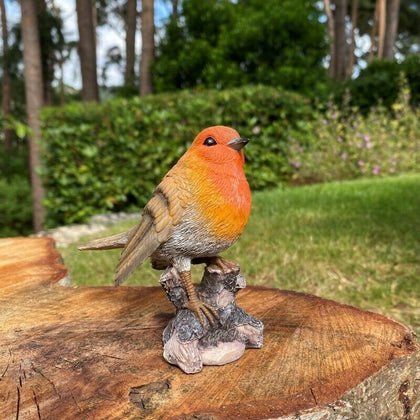 Robin on a Tree Stump Garden Ornament Resin Bird Sculpture Figurine