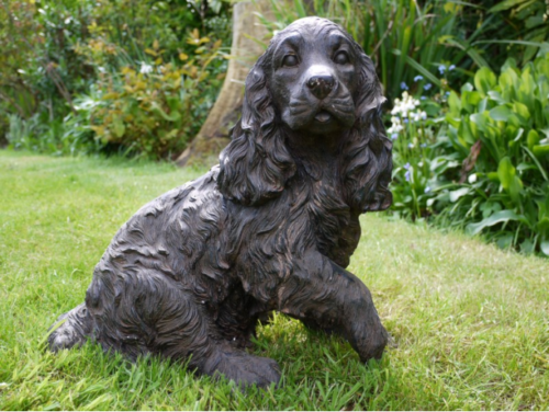 Cocker Spaniel Dog Statue Garden Sculpture Resin Black Animal Figurine Ornament