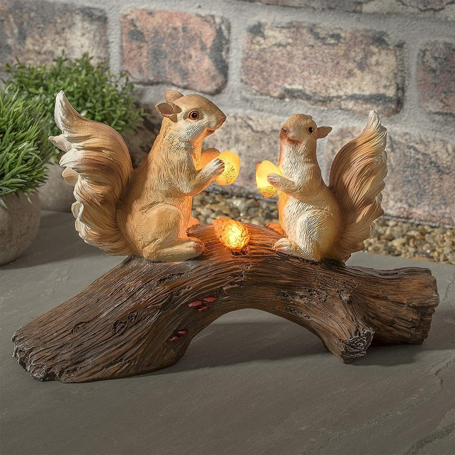 Solar Powered Squirrel Light LED Garden Ornament Outdoor Animal Lamp Patio