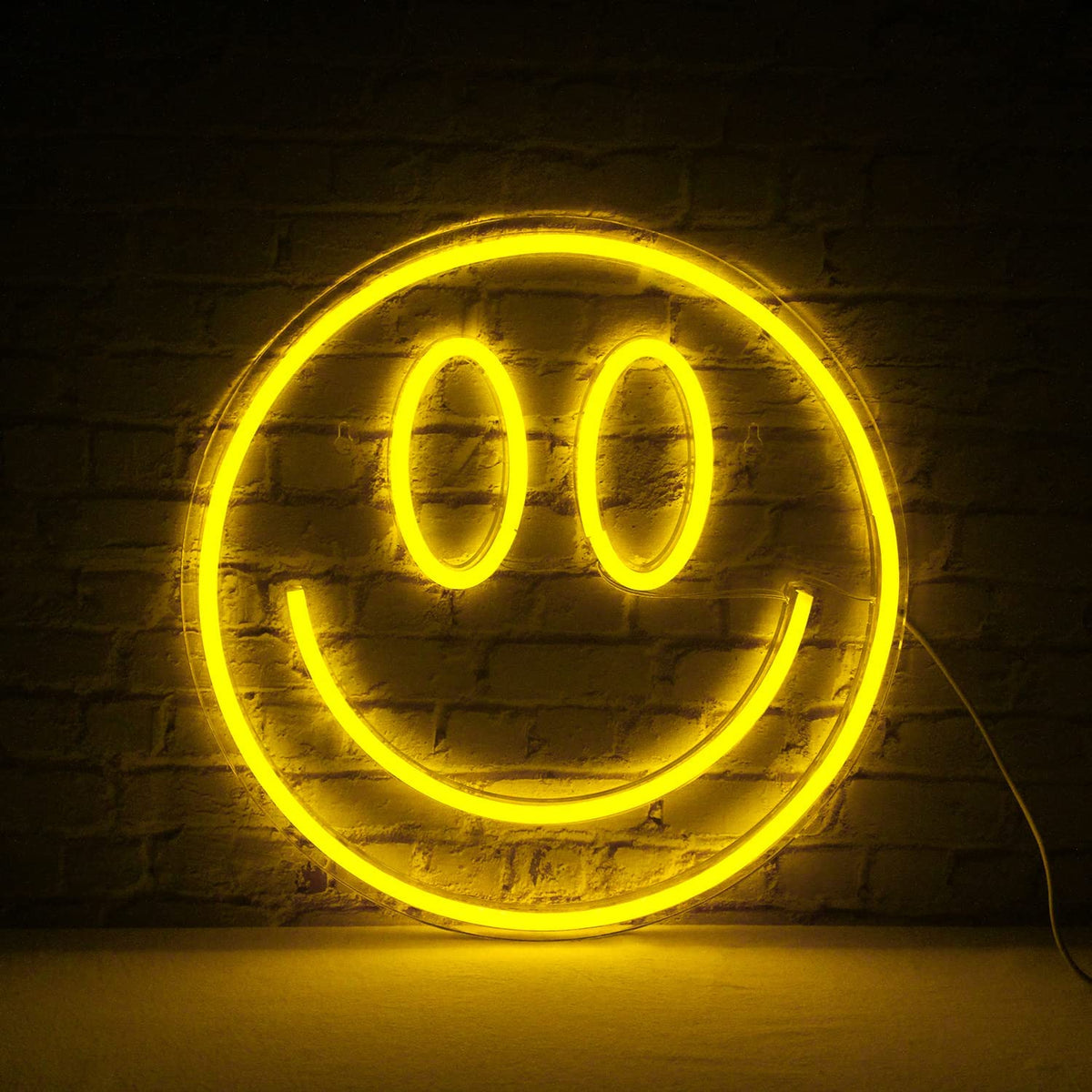 Neon Smile Face – Gearcourt