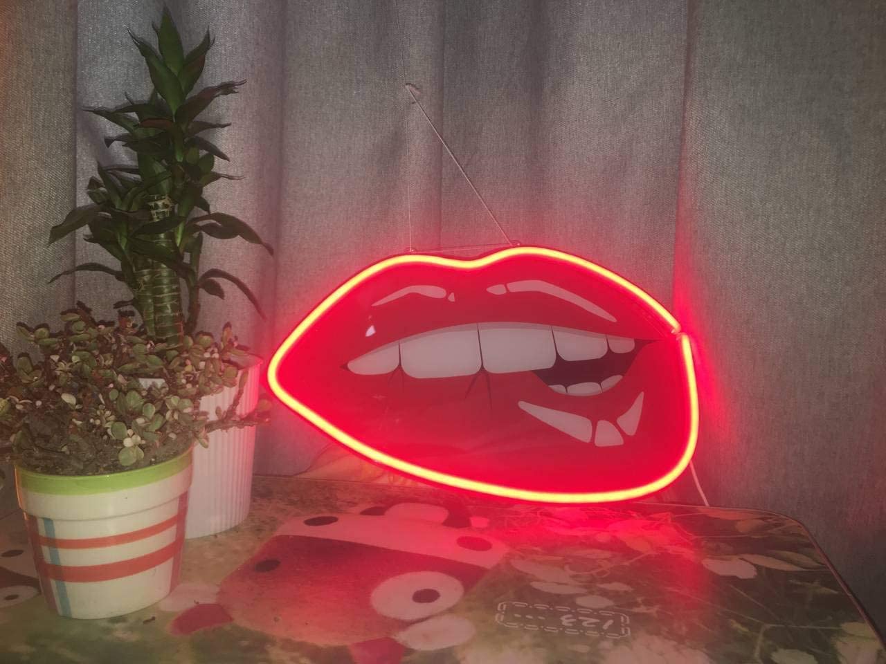 Neon Lips Led Light
